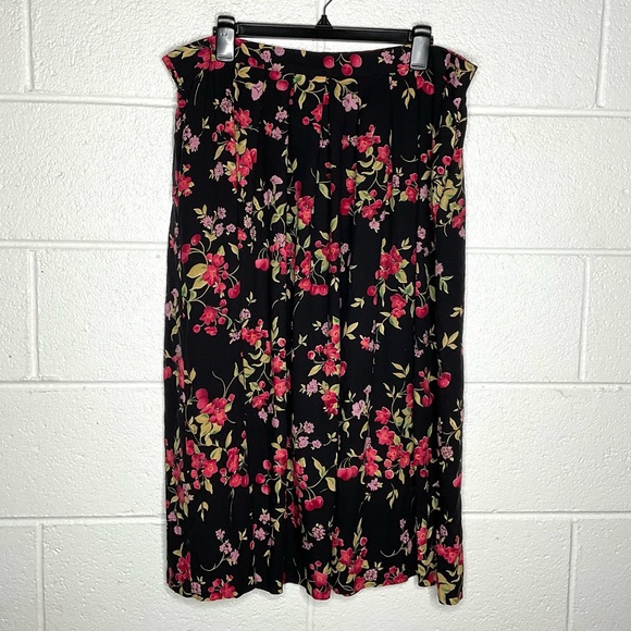 Southern Lady Dresses & Skirts - < Vintage Southern Lady Floral/Cherry Print Skirt >